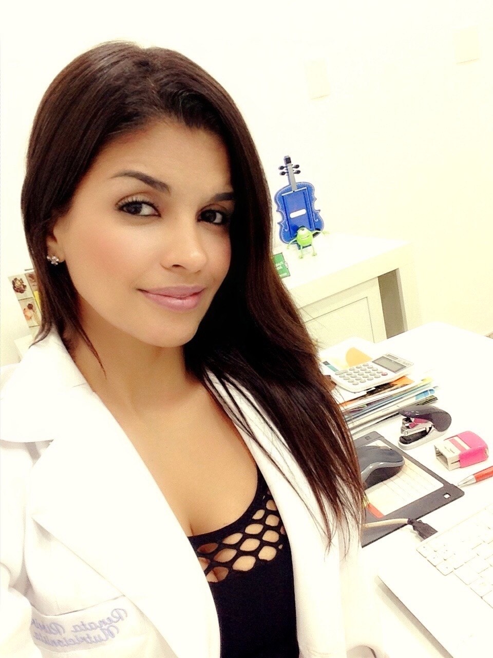 Dra. Renata Ribeiro Nutricionista com formação em naturopatia